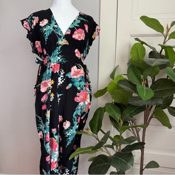 Xhilaration Black and Pink Floral Jumpsuit with V-Neckline - Picture 3 of 10